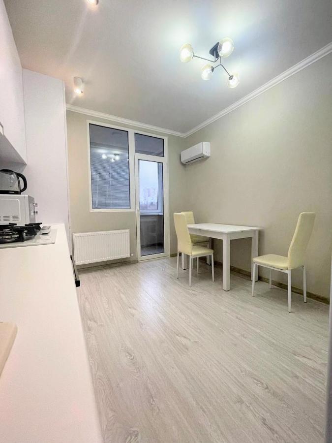 Beautiful Apartment In Chisinau Exterior photo